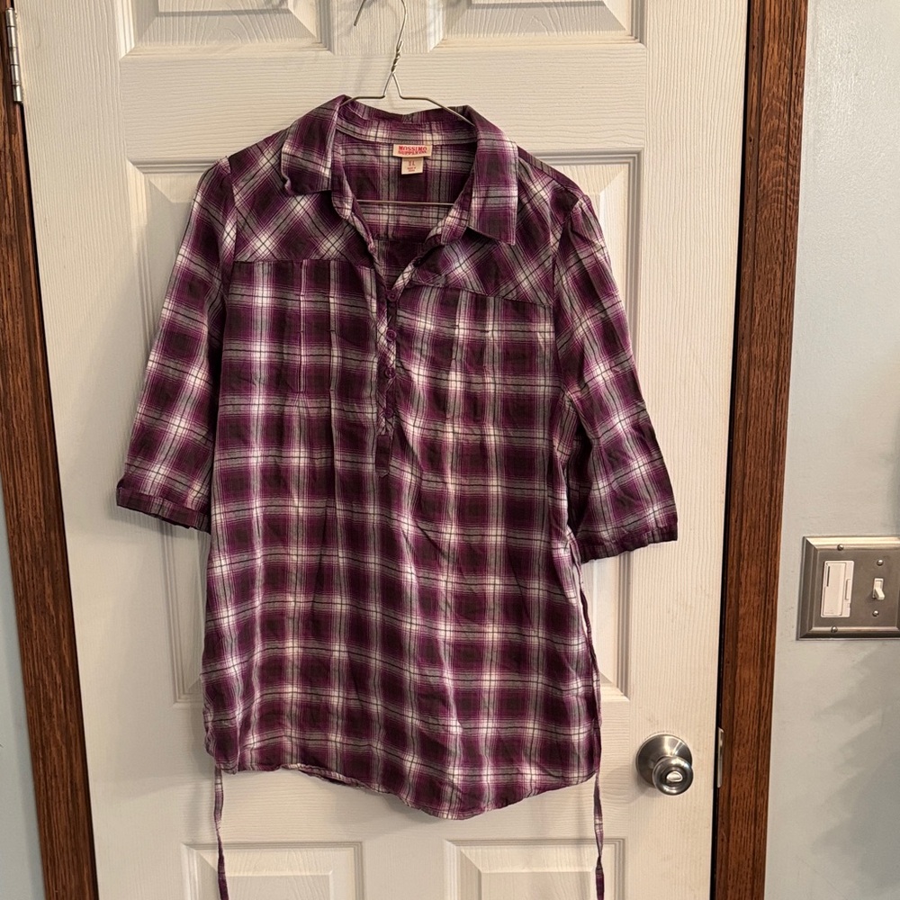 Mossimo Supply Co. Purple Plaid Casual Button-Down Shirt